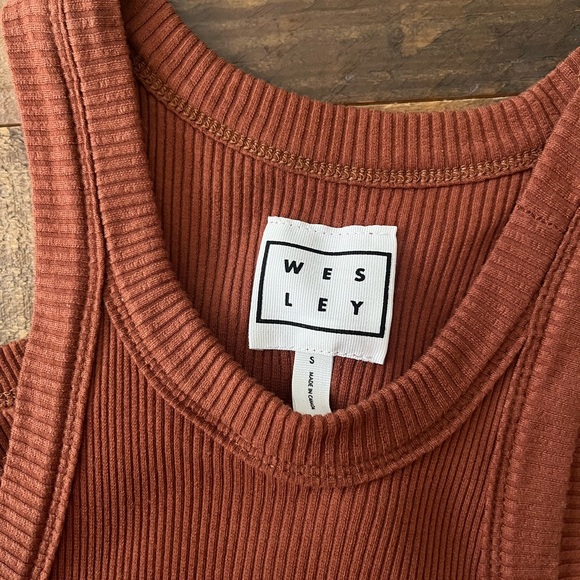 Wesley Rust Ribbed Tank Top - Picture 2 of 2